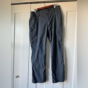 Duluth Trading Co Black Hiking Nylon Pants/Capri